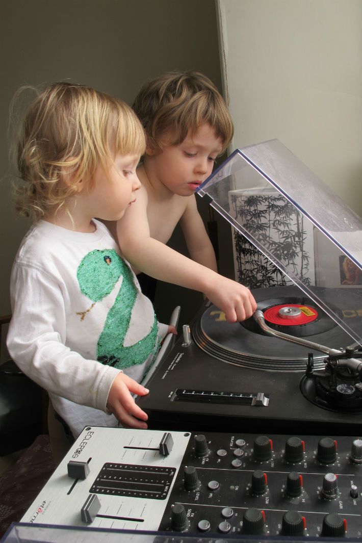 Albion's kids DJing